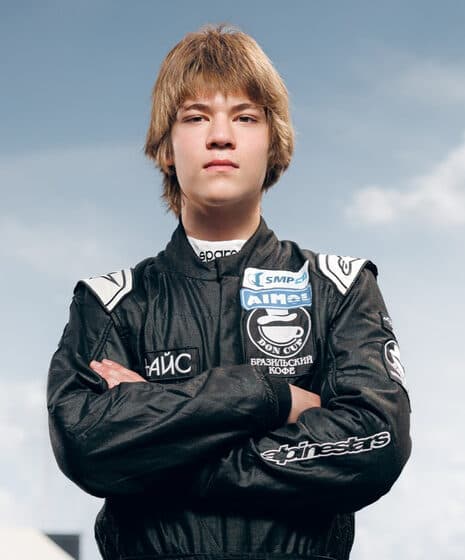 Пилот SMP F4 Бауэр Иван
