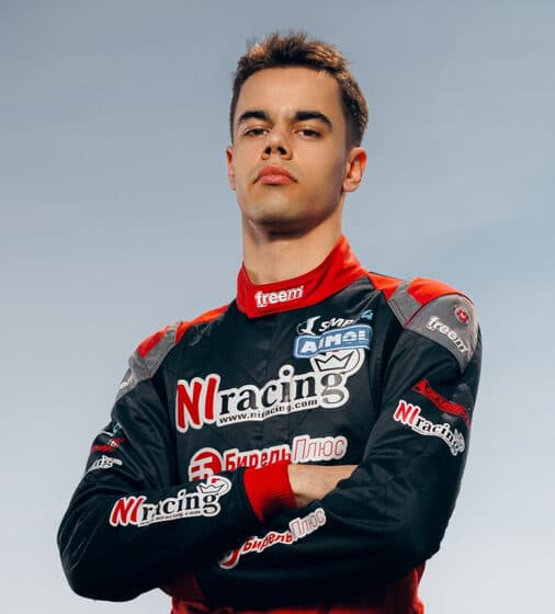 Пилот SMP F4 Юшенков Михаил